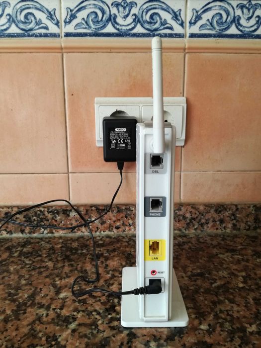 Wi-Fi router D-link DVA-G3170i/PT (POTS)64738296657155123