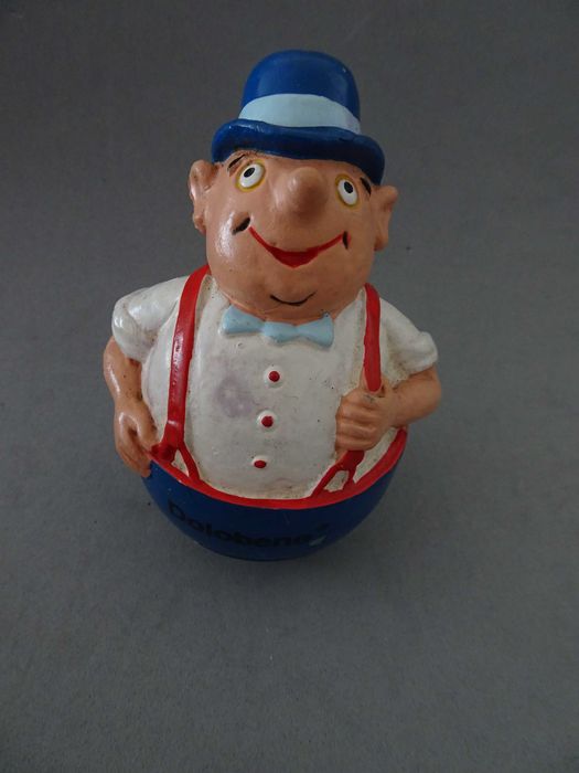 Figura em PVC publicidade Dolobene