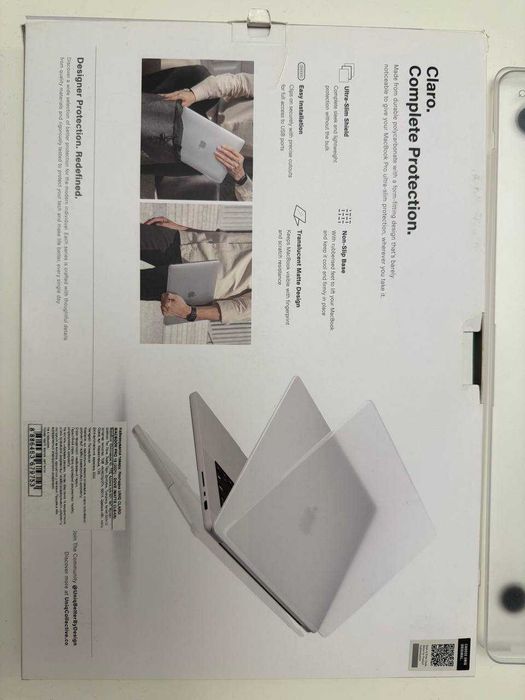 Чехол Uniq Claro MacBook Pro 16''
