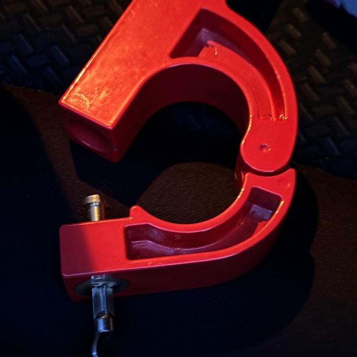 Blokada mechaniczna Antykradzieżową na kierownicę nowa .