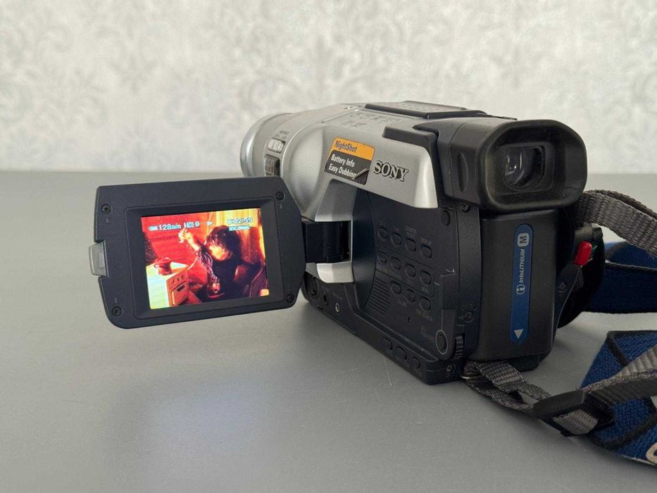 Kamera Video8 Hi8 Handycam Sony CCD-TRV218E