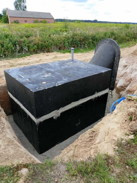 Betonowa piwniczka ogrodowa bunkier ziemianka spiżarka piwnica kanał