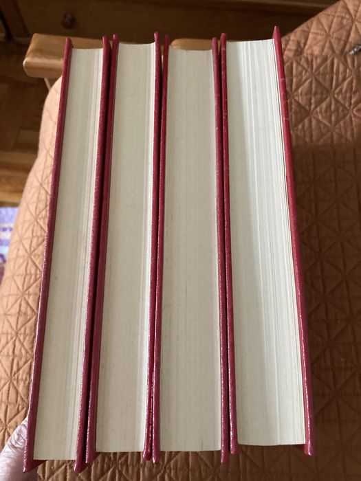Livros de história , coleção composta por 4 volumes