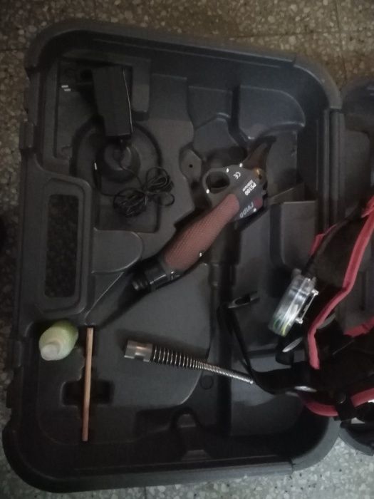 Tesoura poda elétrica