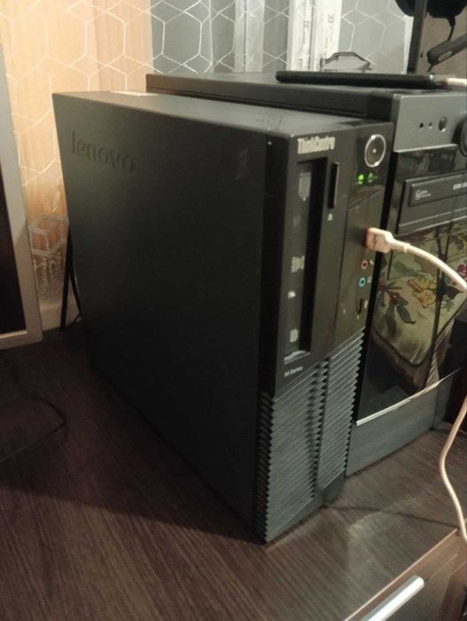 Продам системный блок lenovo на core i5