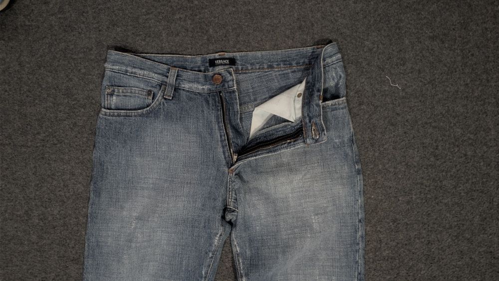 Versace jeans couture made in Italy