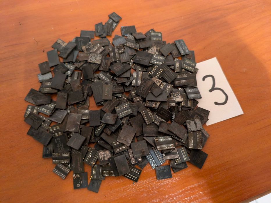 ПК ноутбуков микросхемы мосты конденсаторы КМ  ламели платы процесоры