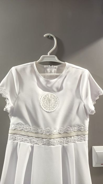 Sukienka/Alba komunijna dla dziewczynki  146 cena kompletu!