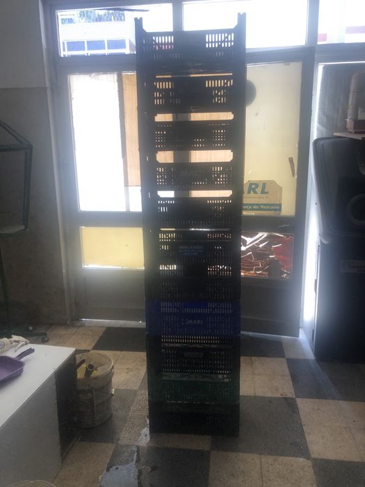 Caixas plasticas de varios tamanhos