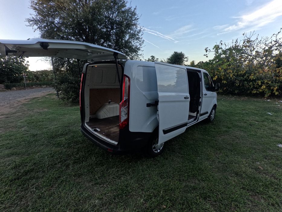 Ford Transit Custom L2H1 2.2 tdci 125cv