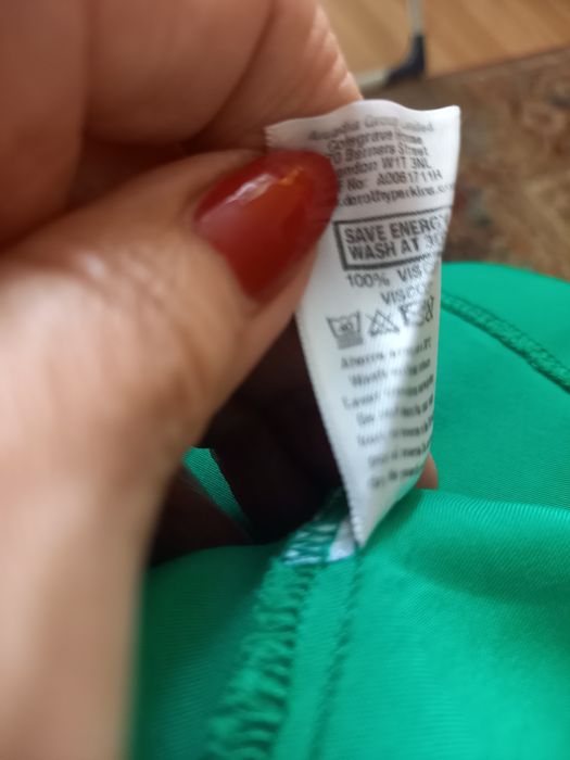 Śliczna zielona sukienka z  rękawkiem Dorothy Perkins rozmiar 14