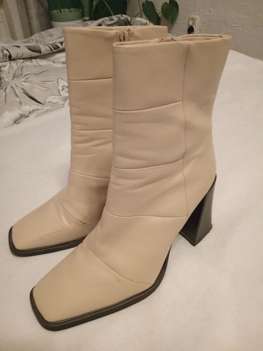 Kozaczki z kwadratowym noskiem Hetsoles