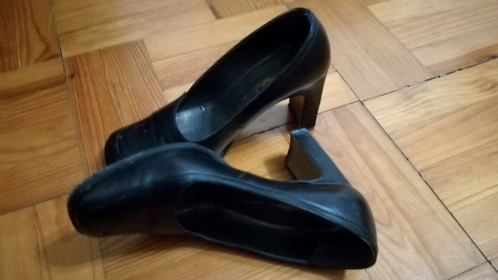 Sapatos de senhora em azul marinho