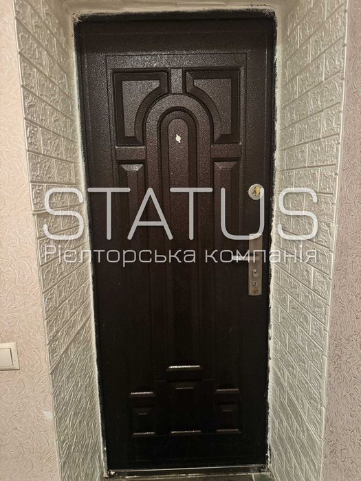 Поділ. 1-кімнатна квартира в гарному стані.