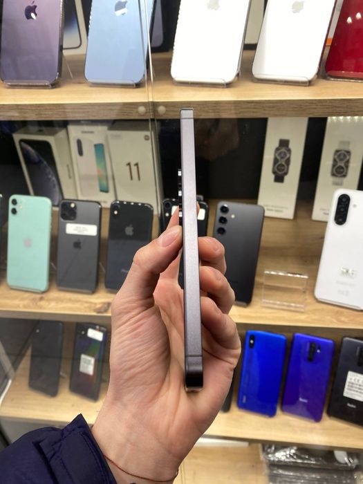 Samsung s24 FE 8/256gb идеал с коробкой