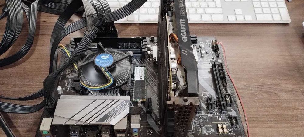 Відеокарта Gigabyte GeForce GTX 1660 Super OC 6G (Б/В) - БЕЗ ТОРГУ!!!