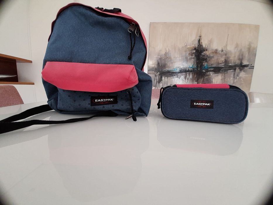 Mochila e estojo eastpak