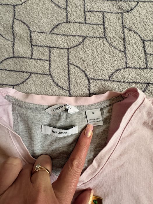Продам фудболку чоловічу від бренду Calvin Klein