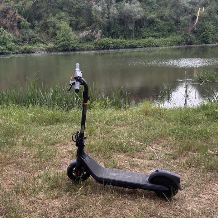 Trotinete Elétrica SEGWAY NINEBOT E2 Pro E (750 W - Autonomia: 40 Km