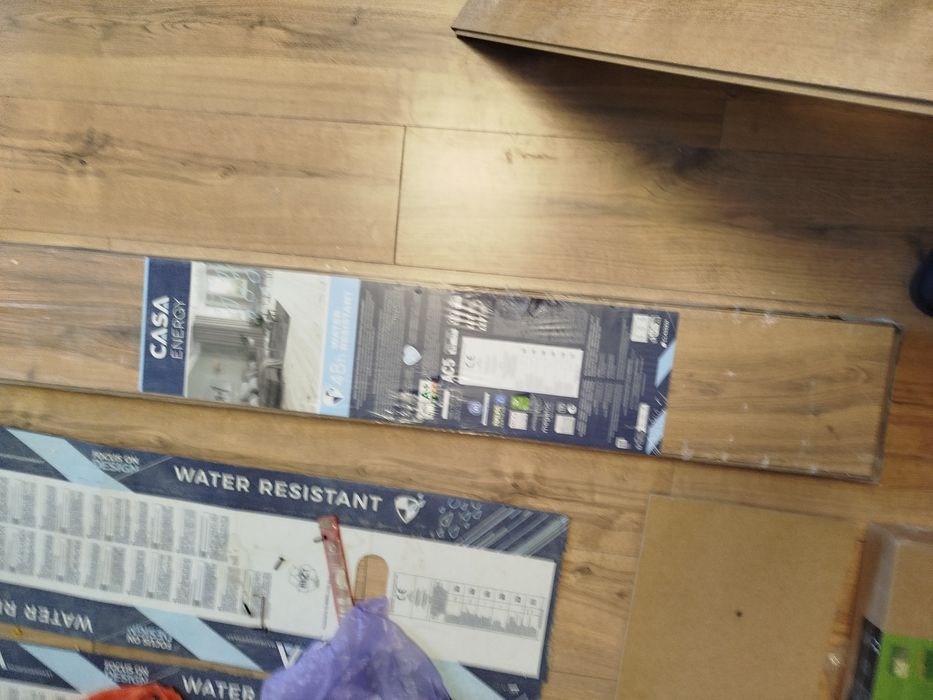 Ламинат водостойкий дуб Мадисон и подложка