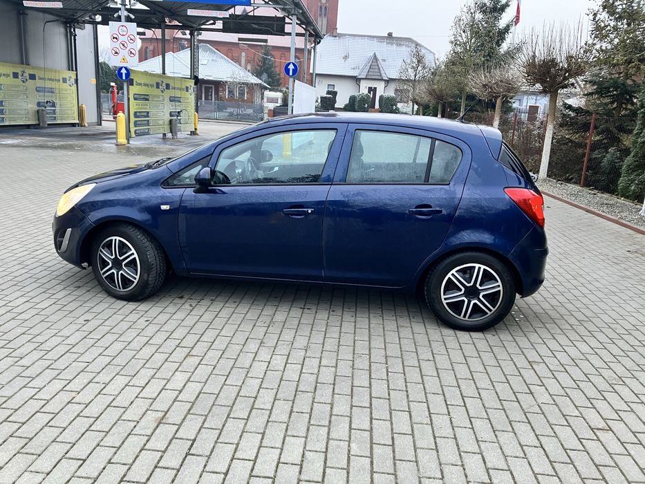 – Opel Corsa 2011 – Diesel