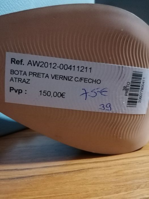Botas verniz preto