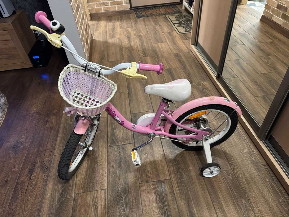 Дитячий велосипед для дівчинки