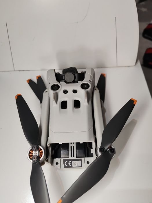 DJI Mini 3 Pro дрон на запчастини