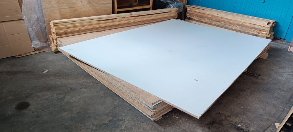 Płyty wiórowe 2100x2800-16mm i 18mm