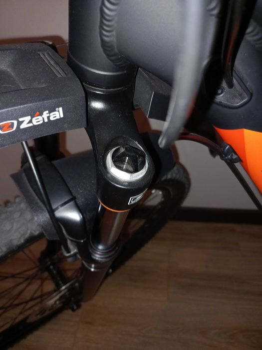 Bergamont revox 4 2019 рама 18" ( M)  на зріст 165-175 см.