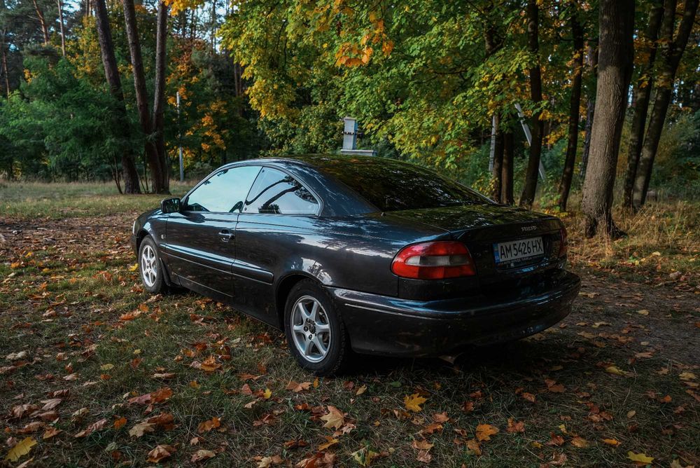 Volvo c70 1 покоління