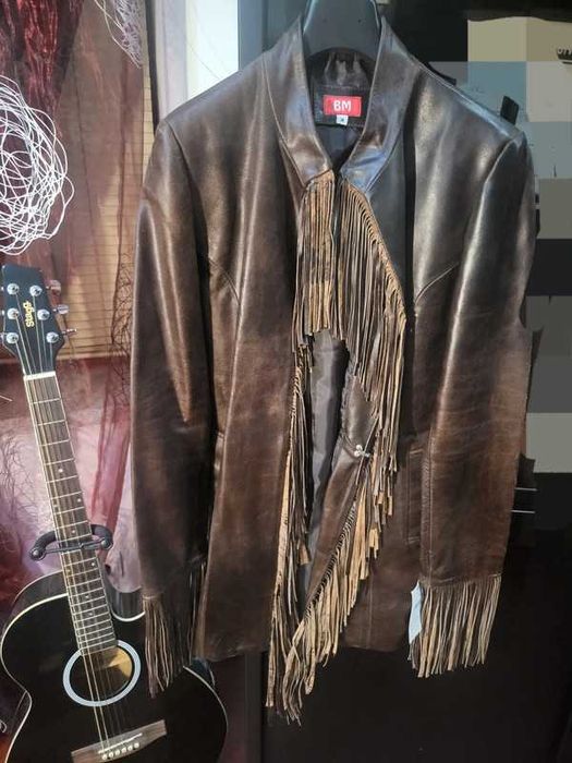 Casaco pele castanho. UNISEXO - cabedal. Novo.  Excelente