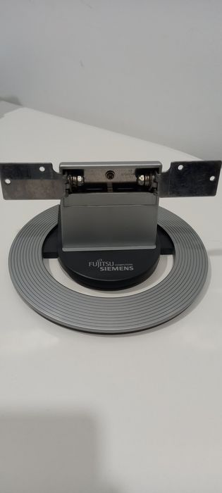 Fujitsu Siemens LCD Monitor64586087624449123