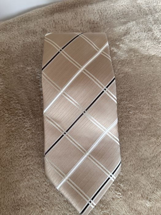 Elegancki krawat męskii nowy