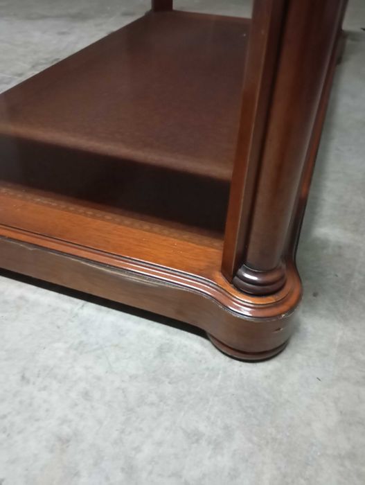 Mesa de sala de estar