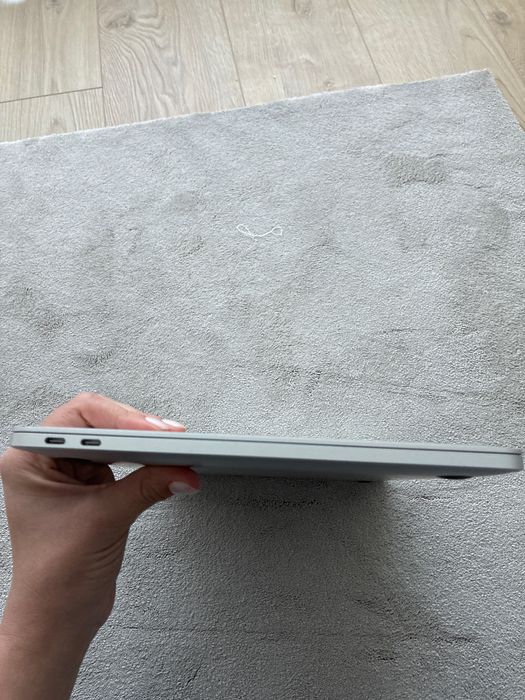 MacBook Pro 13” 2017 Cinzento — i5 2.3 GHz / 8 GB RAM / Bateria excelente / Sem riscos