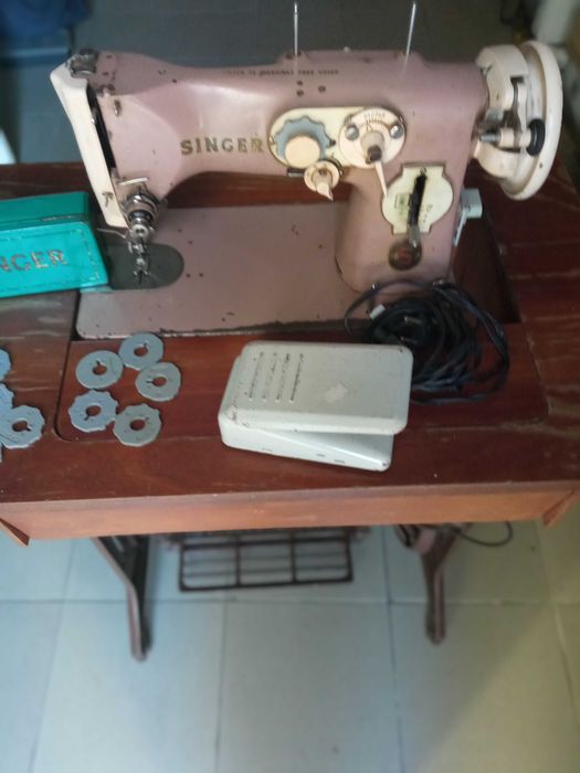 Máquina de costura Singer