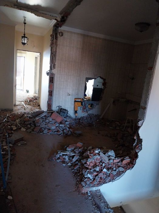 Martelo demolidor..rebarbadora.