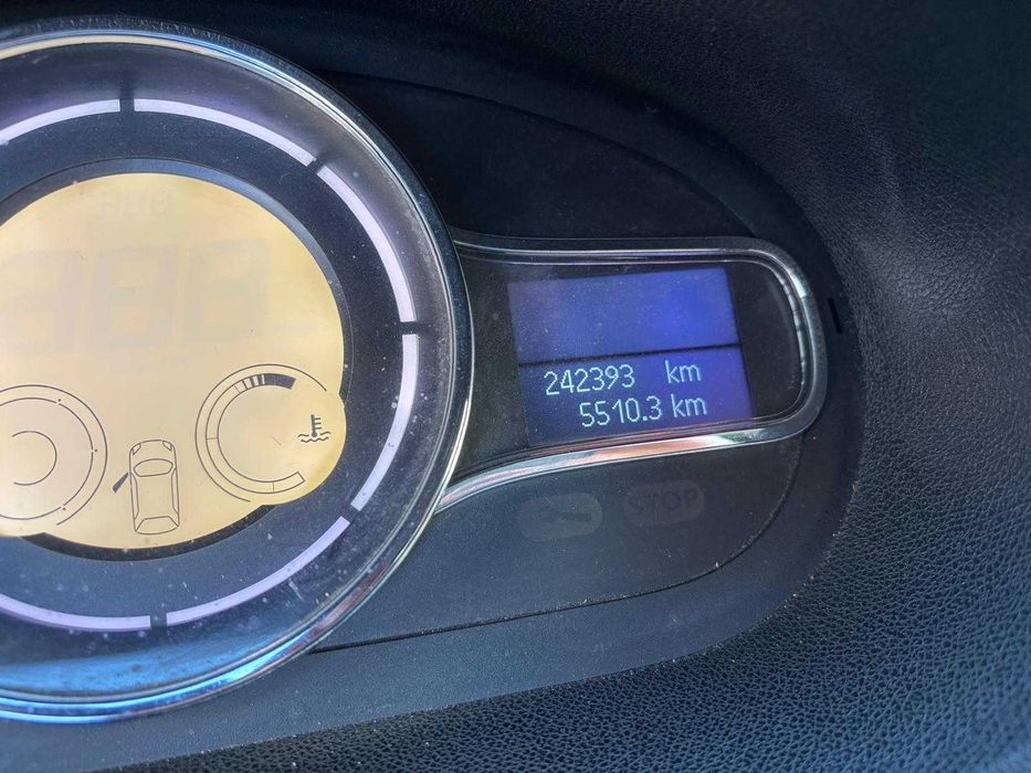 Renault Mégane — fotografia 8