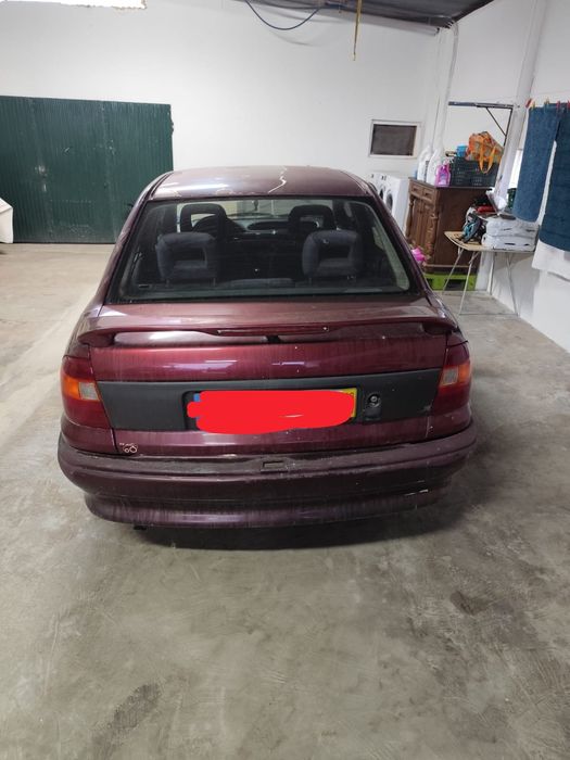 Opel Astra F - traseira longa