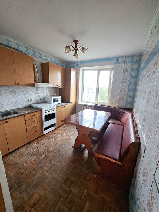 Сдам 3-х комнатную квартиру Тира