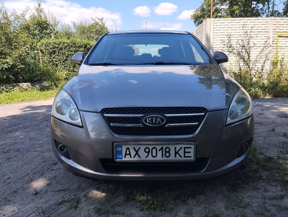 Продам Киа Сид 1,6- автомат