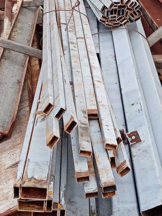 Труба профильная б у.