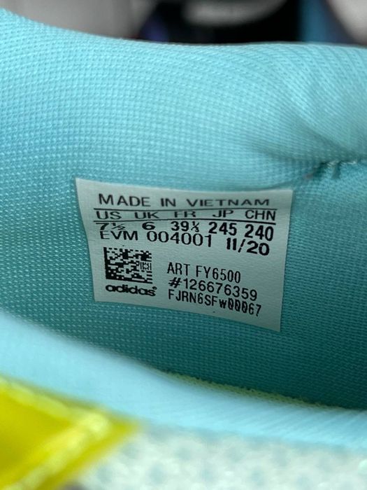 Кроссовки Adidas Оригинал р(39)