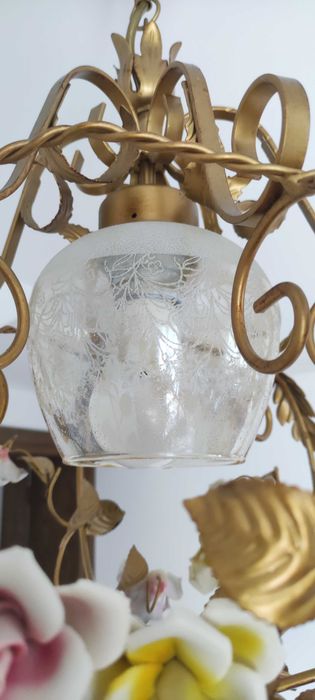 Złota lampa z lat 70