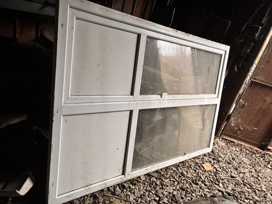 Дверь пластикова бу