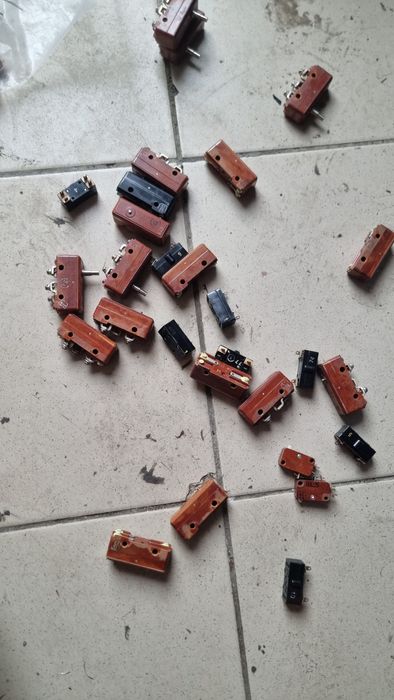 Продам тумблера авиа