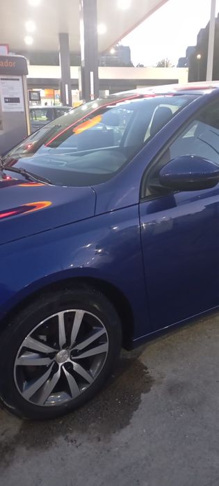 Peugeot 308 sw 1.2 puretech allure eat8