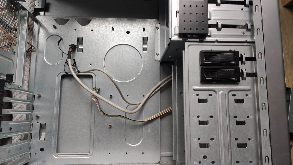 Caixa PC ATX usada