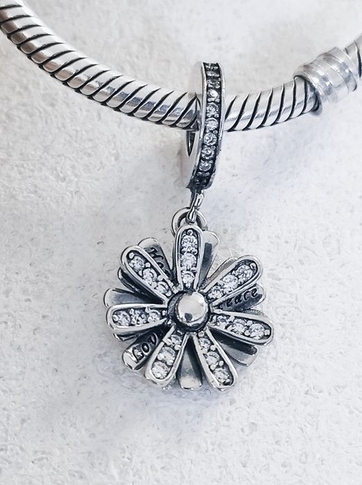 Zawieszka charms kwiatek s 925